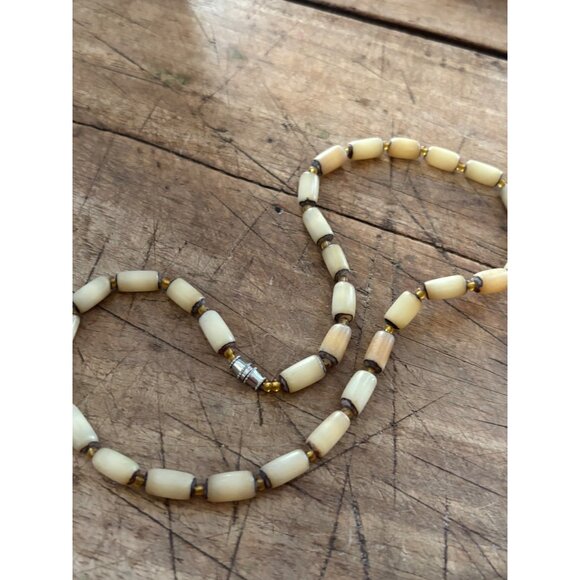 Vintage Beige & Brown Beaded Necklace With Barrel Clasp - Picture 8 of 9